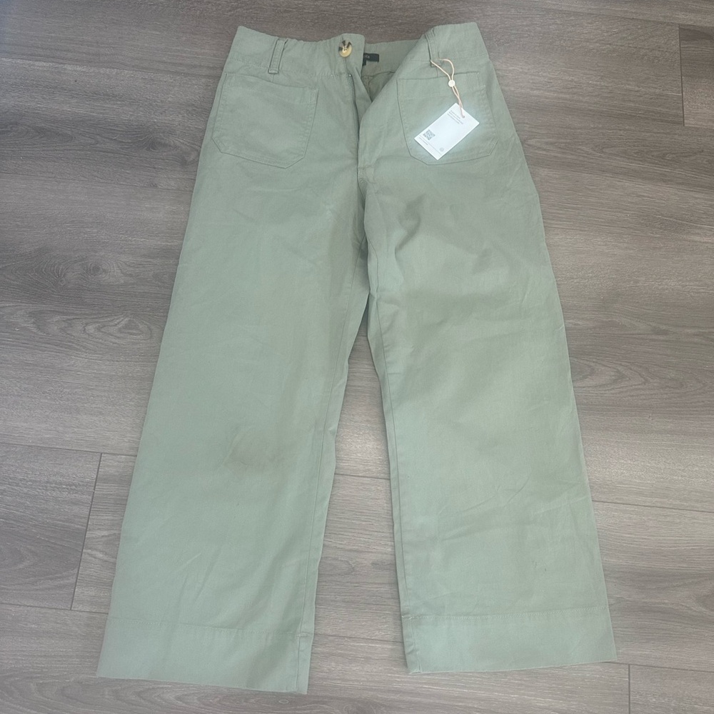 Quince Organic Stretch Cotton Chino Cropped Wide Leg Trousers in Olive